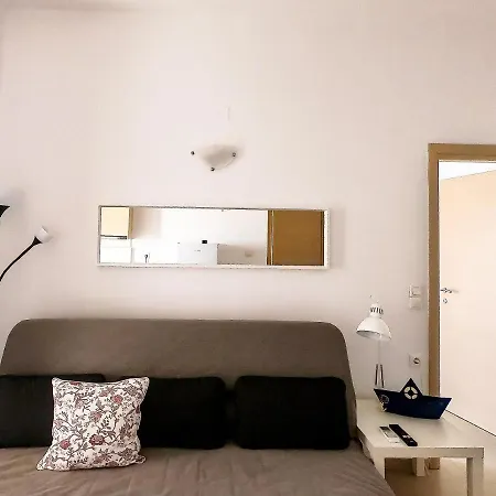 Nikis 2 Apartment *
