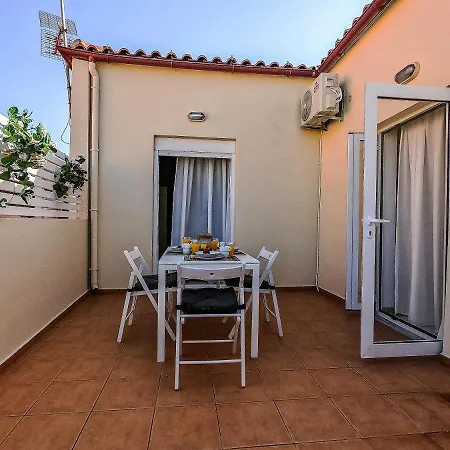 Apartment Nikis 2 *
